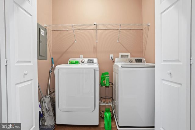 39 BOWMAN DR, Feasterville Trevose, PA 19053