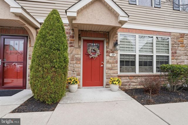 39 BOWMAN DR, Feasterville Trevose, PA 19053