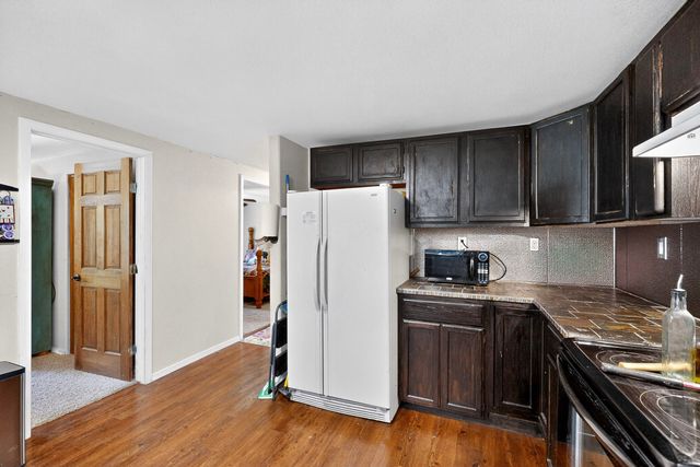 38 Chipmunk Lane, Tijeras, NM 87059