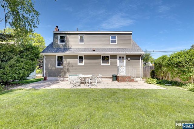 287 Jackson Avenue, Rutherford, NJ 07070