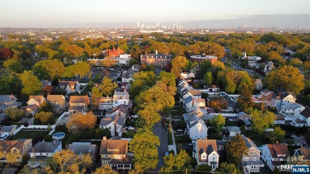 287 Jackson Avenue, Rutherford, NJ 07070