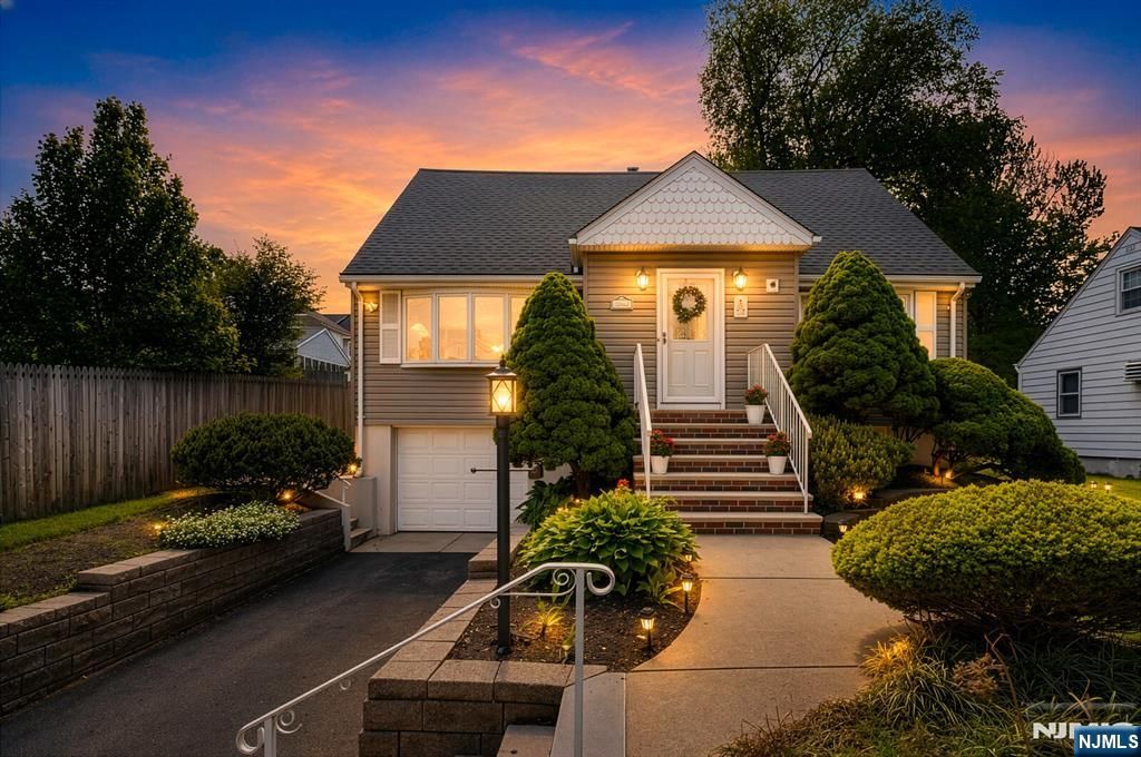 287 Jackson Avenue, Rutherford, NJ 07070