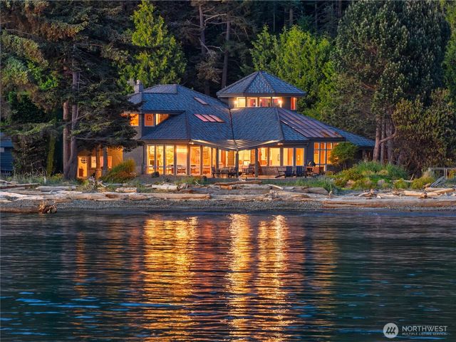 11752 Esther Lane, Anacortes, WA 98221