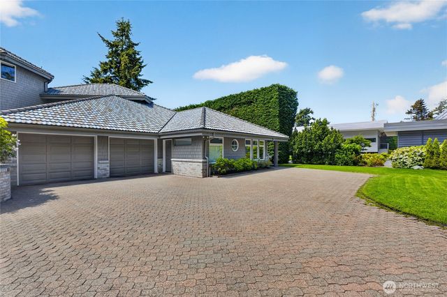 11752 Esther Lane, Anacortes, WA 98221