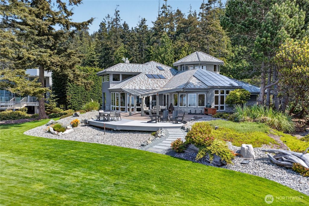 11752 Esther Lane, Anacortes, WA 98221