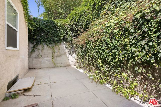 400 Witmer Street, Los Angeles, CA 90017