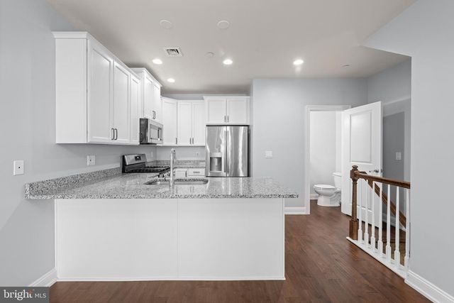 367 W 7TH AVE, Conshohocken, PA 19428