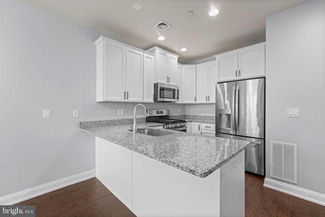 367 W 7TH AVE, Conshohocken, PA 19428