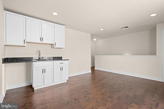 367 W 7TH AVE, Conshohocken, PA 19428