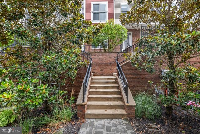 367 W 7TH AVE, Conshohocken, PA 19428
