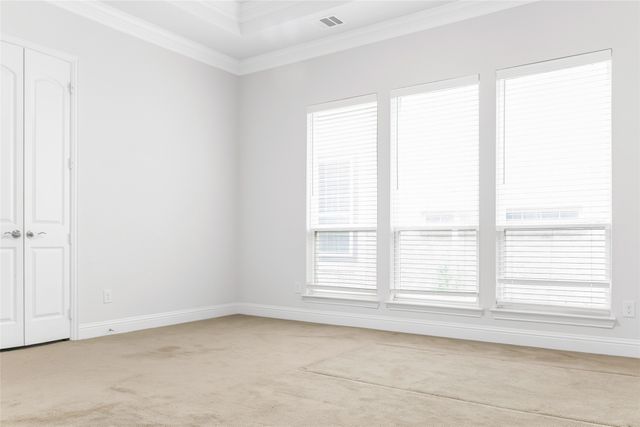 12569 Royal Oaks Lane, Farmers Branch, TX 75234
