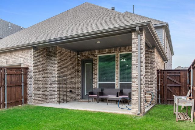 12569 Royal Oaks Lane, Farmers Branch, TX 75234