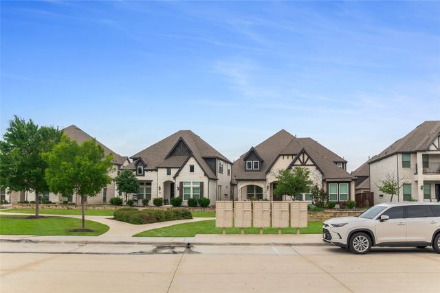12569 Royal Oaks Lane, Farmers Branch, TX 75234