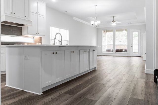 12569 Royal Oaks Lane, Farmers Branch, TX 75234