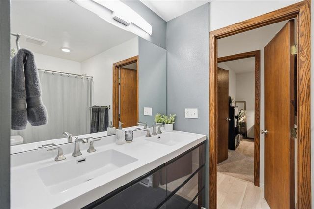 409 Topaz Lane, Madison, WI 53714