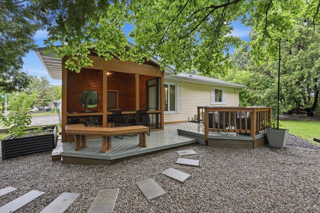 409 Topaz Lane, Madison, WI 53714