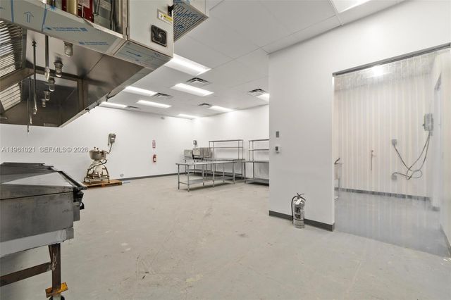 8000 NW 68th Street, Medley, FL 33166