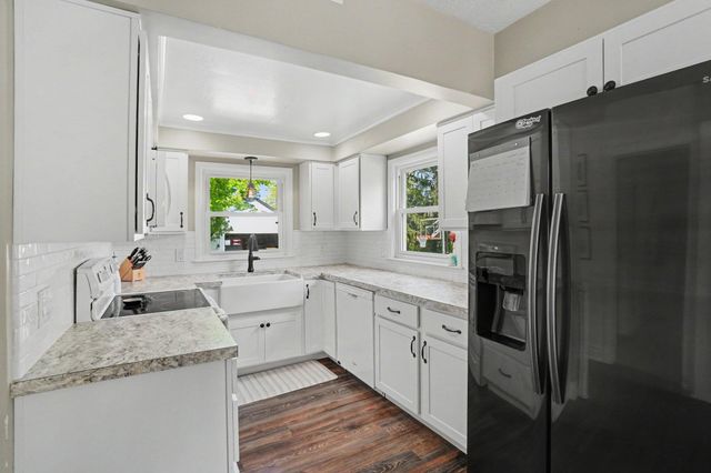 2901 24th Avenue, Hudsonville, MI 49426