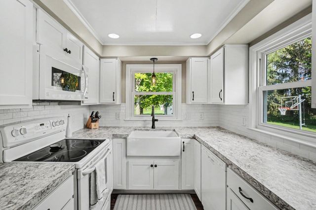 2901 24th Avenue, Hudsonville, MI 49426