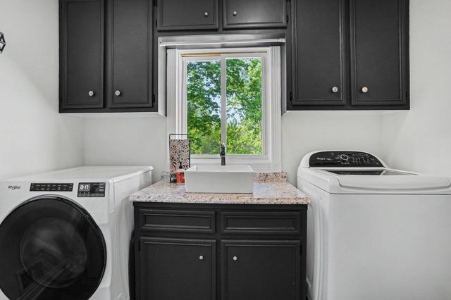 2901 24th Avenue, Hudsonville, MI 49426