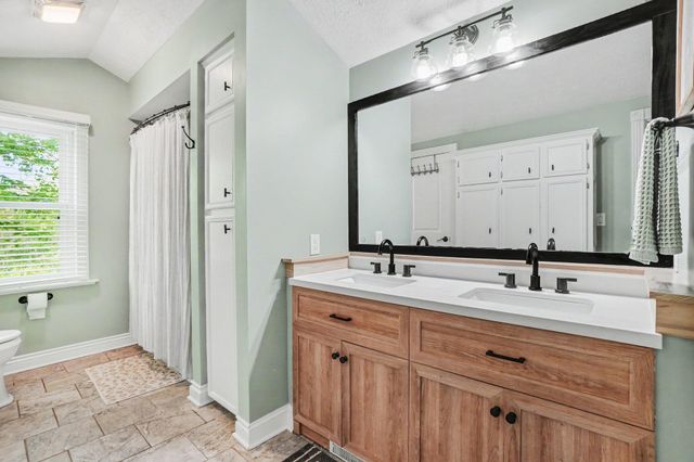 2901 24th Avenue, Hudsonville, MI 49426