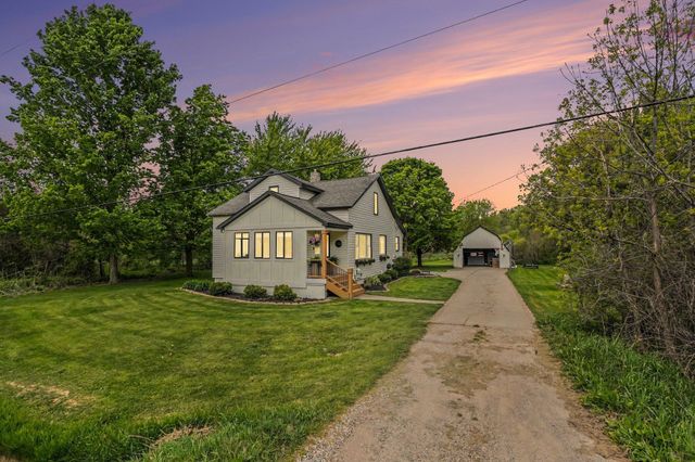 2901 24th Avenue, Hudsonville, MI 49426