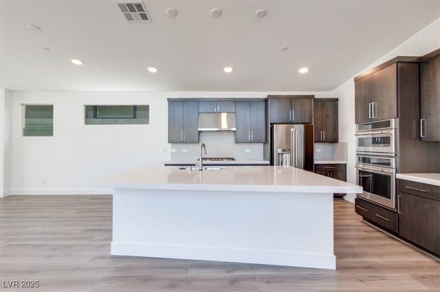 10340 Narrows Street, Las Vegas, NV 89166