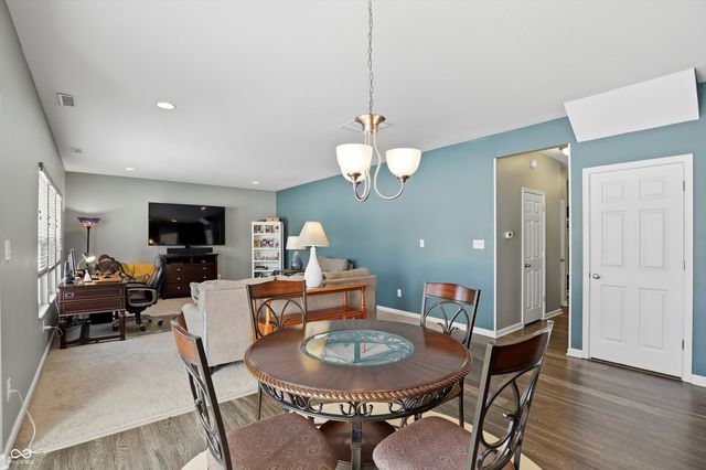 8701 N Dresden Drive, Mccordsville, IN 46055