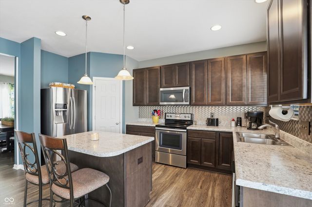 8701 N Dresden Drive, Mccordsville, IN 46055