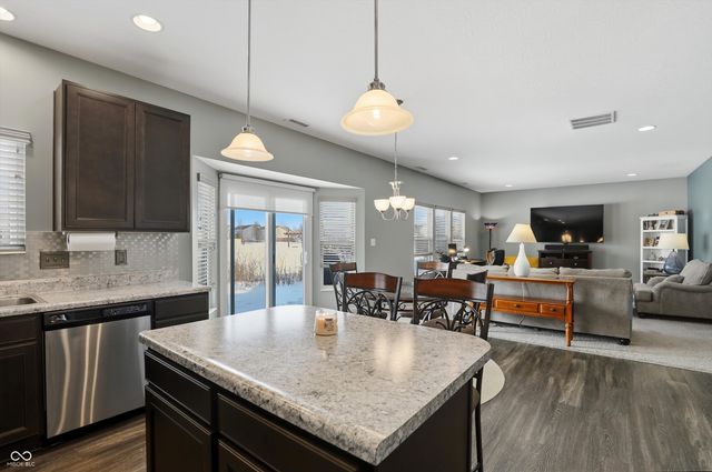 8701 N Dresden Drive, Mccordsville, IN 46055