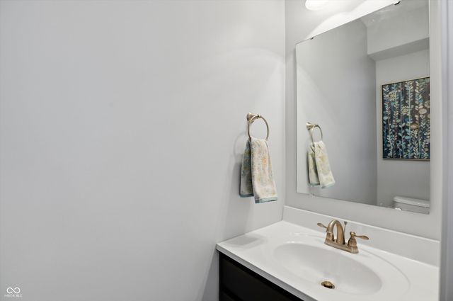 8701 N Dresden Drive, Mccordsville, IN 46055