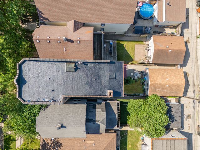 2832 N Mozart Street, Chicago, IL 60618