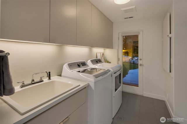 1206 NW Culbertson Drive, Seattle, WA 98177