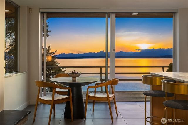 1206 NW Culbertson Drive, Seattle, WA 98177