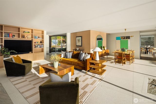 1206 NW Culbertson Drive, Seattle, WA 98177