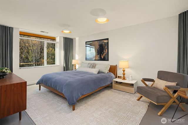 1206 NW Culbertson Drive, Seattle, WA 98177