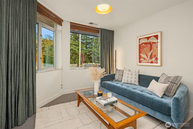 1206 NW Culbertson Drive, Seattle, WA 98177