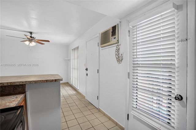 1600 S Le Jeune Road 10, Coral Gables, FL 33134