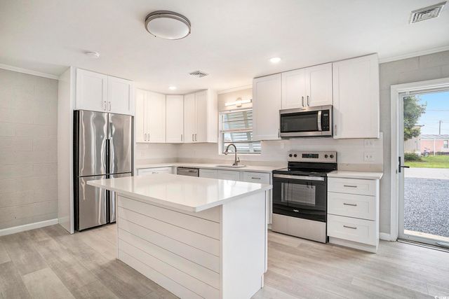 1911 Madison Dr., North Myrtle Beach, SC 29582