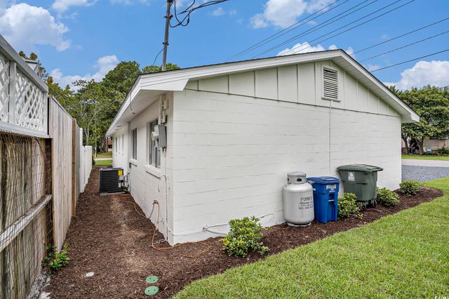 1911 Madison Dr., North Myrtle Beach, SC 29582