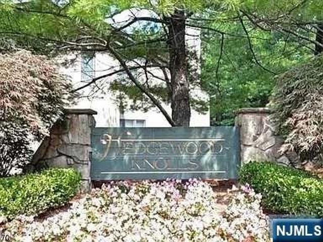 7 Dogwood Court, Woodland Park, NJ 07424