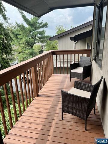 7 Dogwood Court, Woodland Park, NJ 07424