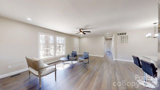 2507 Suffolk Avenue, High Point, NC 27265