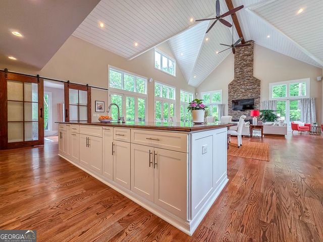 14 Allatoona Estates Drive SE, Acworth, GA 30102