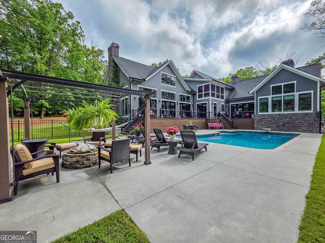 14 Allatoona Estates Drive SE, Acworth, GA 30102