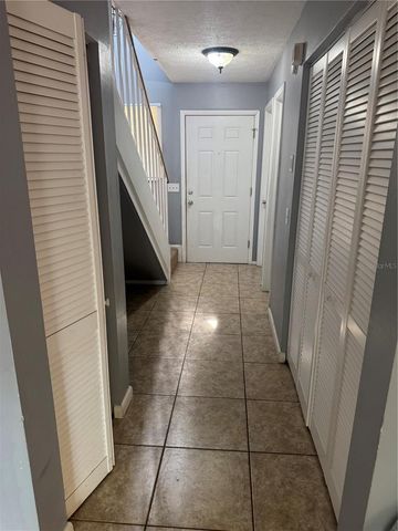 9459 FOREST HILLS CIRCLE, Tampa, FL 33612
