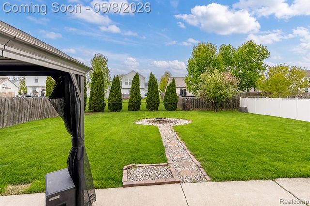7525 Roxbury Drive, Ypsilanti, MI 48197