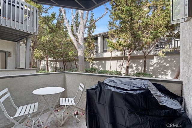 2504 W Macarthur Boulevard I, Santa Ana, CA 92704