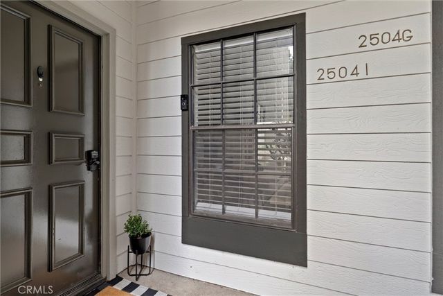 2504 W Macarthur Boulevard I, Santa Ana, CA 92704