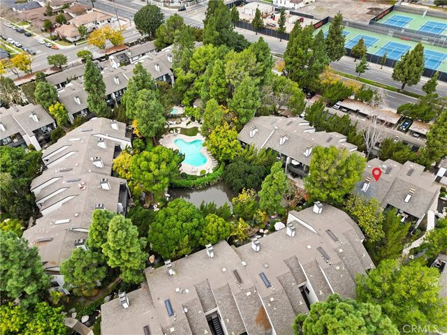 2504 W Macarthur Boulevard I, Santa Ana, CA 92704